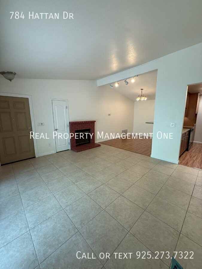 784 Hattan Dr - Photo 4 of 24