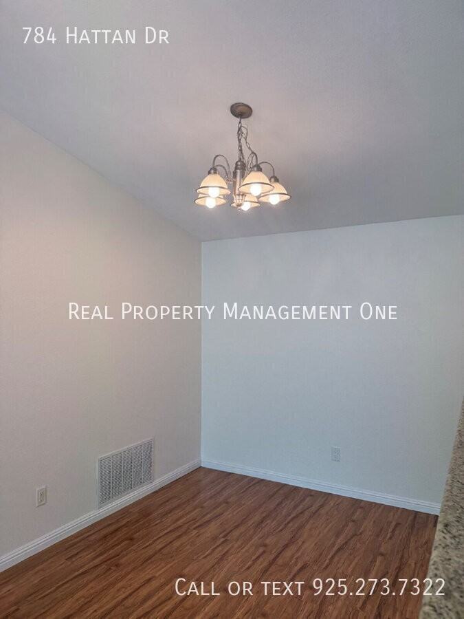 784 Hattan Dr - Photo 5 of 24