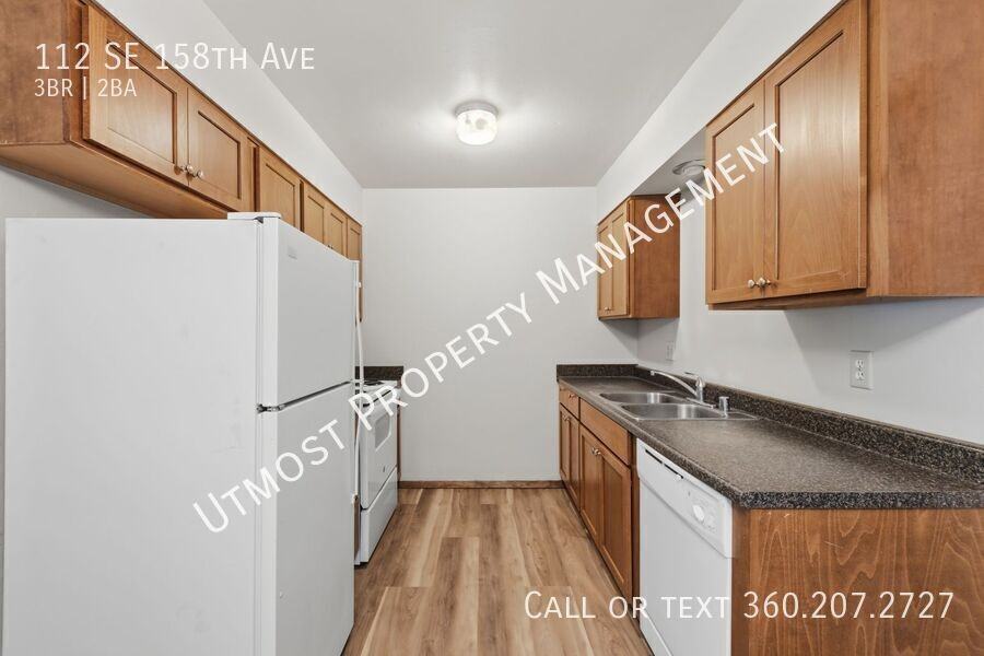 112 Se 158th Ave - Photo 2 of 9