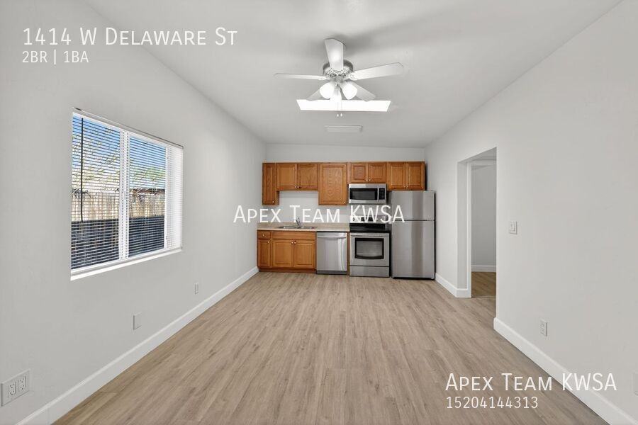 1414 W Delaware St - Photo 5 of 34