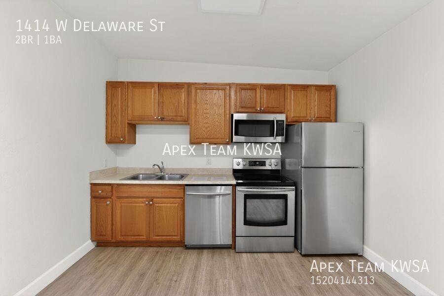 1414 W Delaware St - Photo 6 of 34