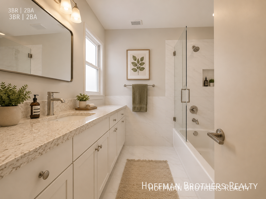 321 1/2 S Reeves Dr #321 - Photo 5 of 7