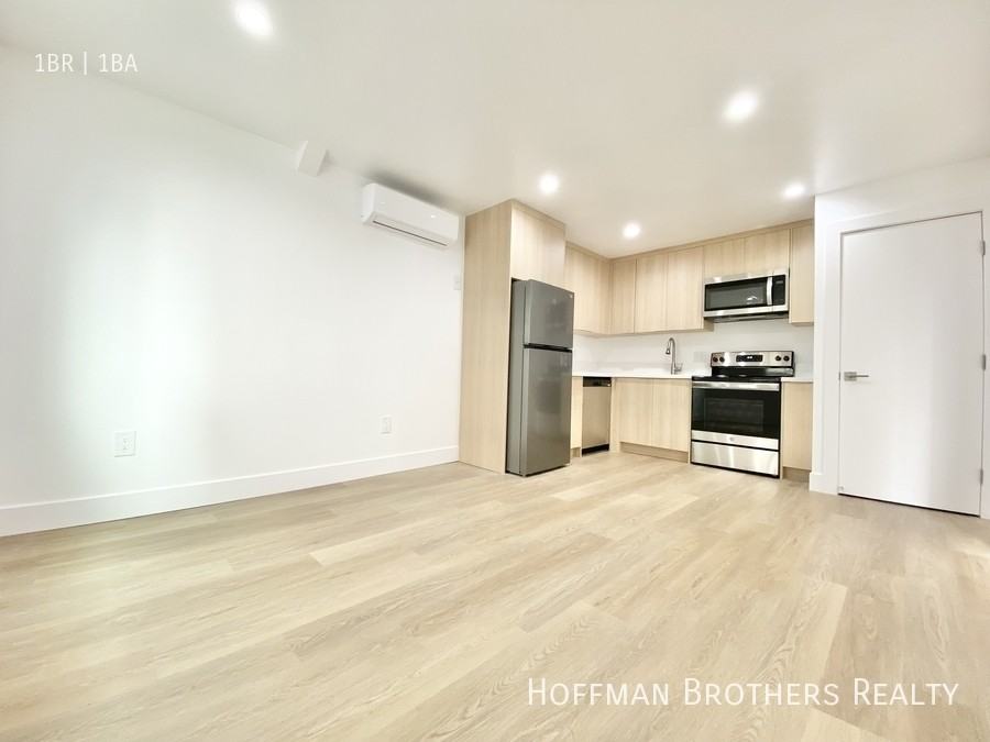 1017 Ocean Park Blvd #8 - Photo 3 of 10