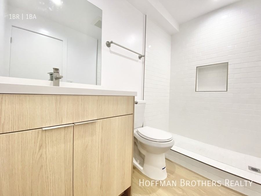 1017 Ocean Park Blvd #8 - Photo 7 of 10