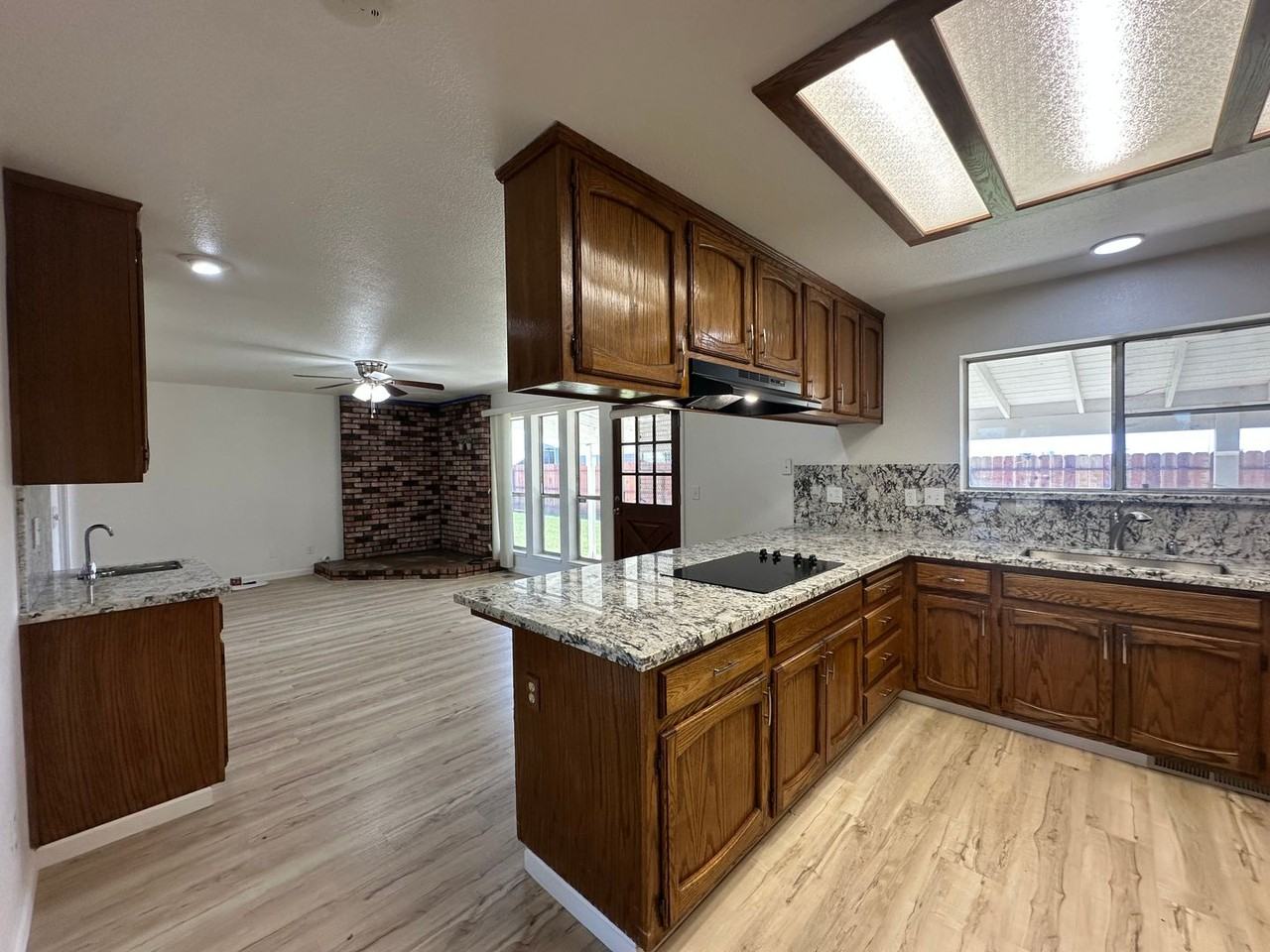 10680 Cleveland Ave - Photo 2 of 47