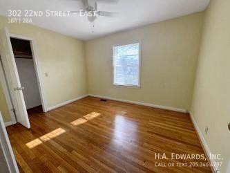 302 22nd St E #EAST - Photo 6 of 10