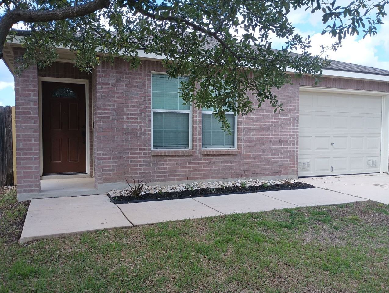 11255 Dublin Woods - Photo 2 of 25