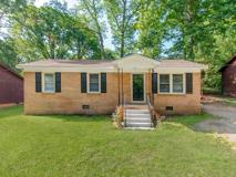 212 E Poplar St - Photo 1 of 1