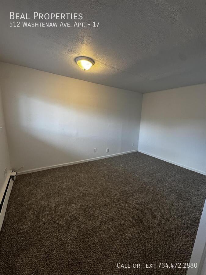 512 Washtenaw Rd #17 - Photo 5 of 11