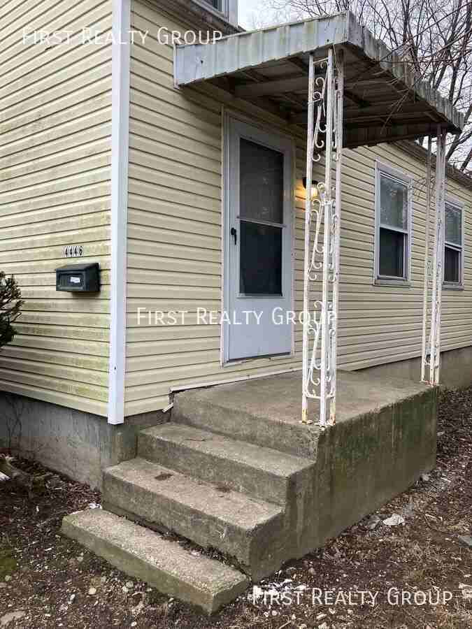 4446 Waymire Ave - Photo 2 of 12