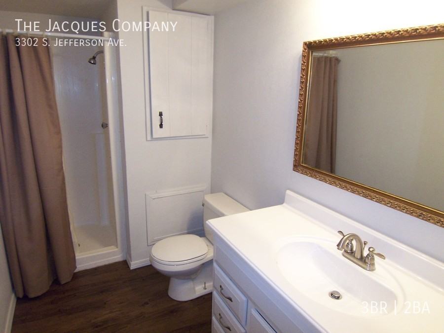 3302 S Jefferson Ave - Photo 5 of 13
