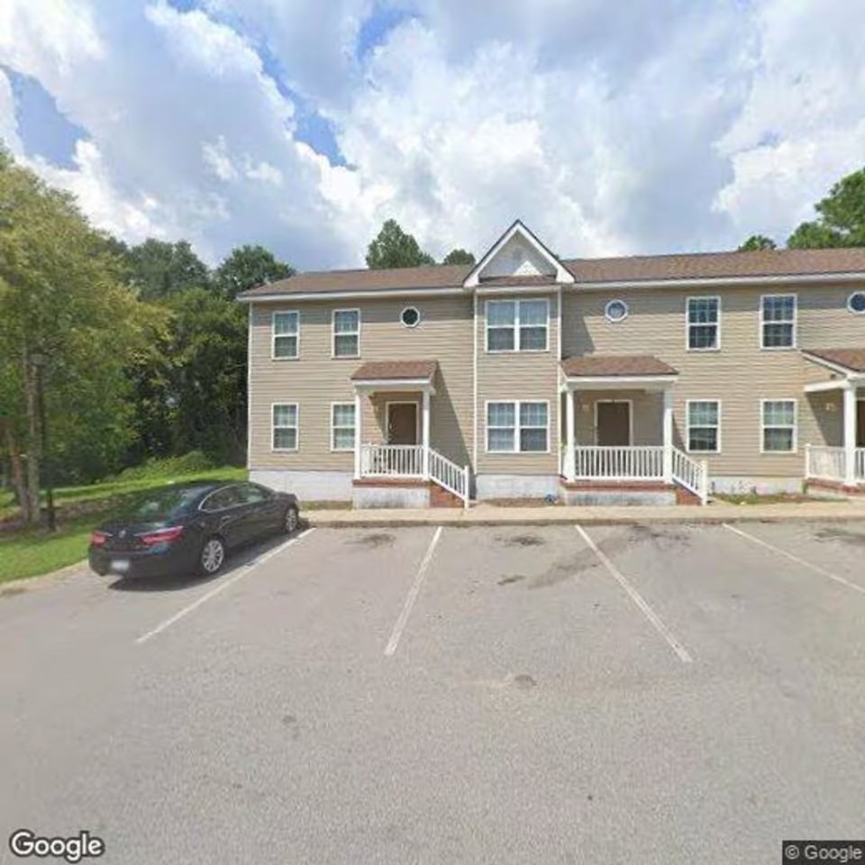 5229 Woodbrier St - Photo 2 of 7