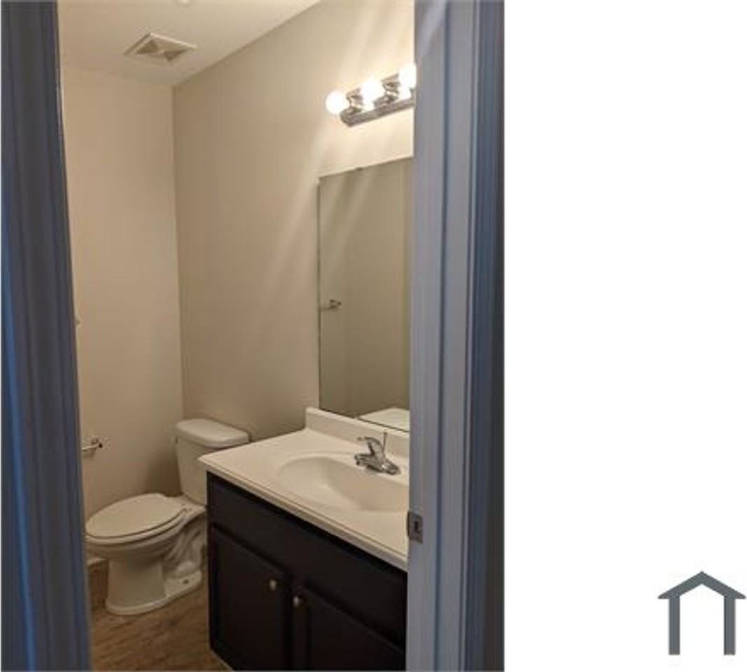 5229 Woodbrier St - Photo 6 of 7