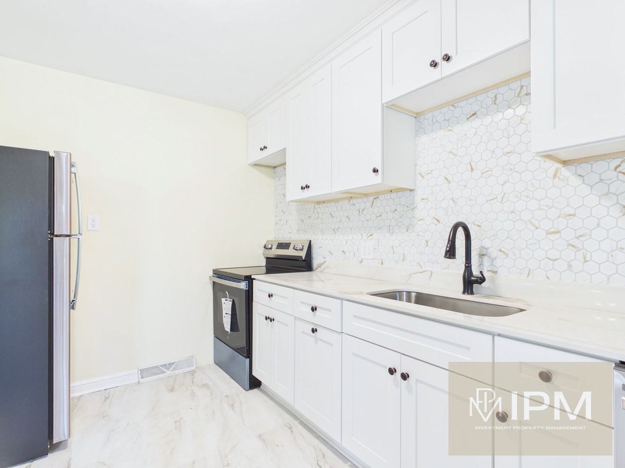 5948 Furnace Rd - Photo 2 of 15