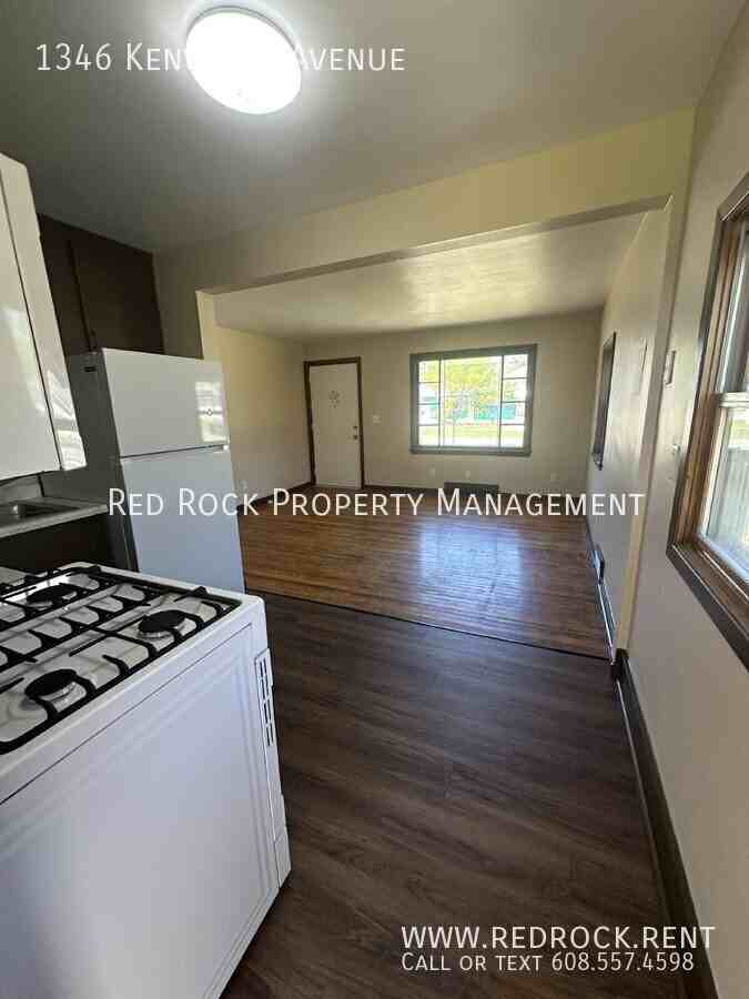 1346 Kenwood Ave - Photo 2 of 13