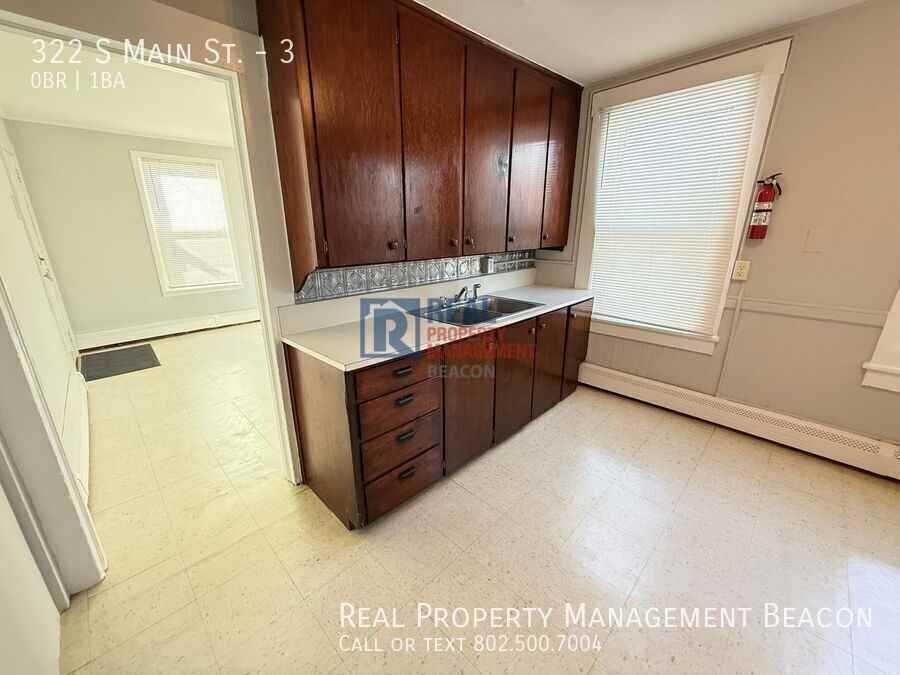 322 S Main St #3 - Photo 3 of 7