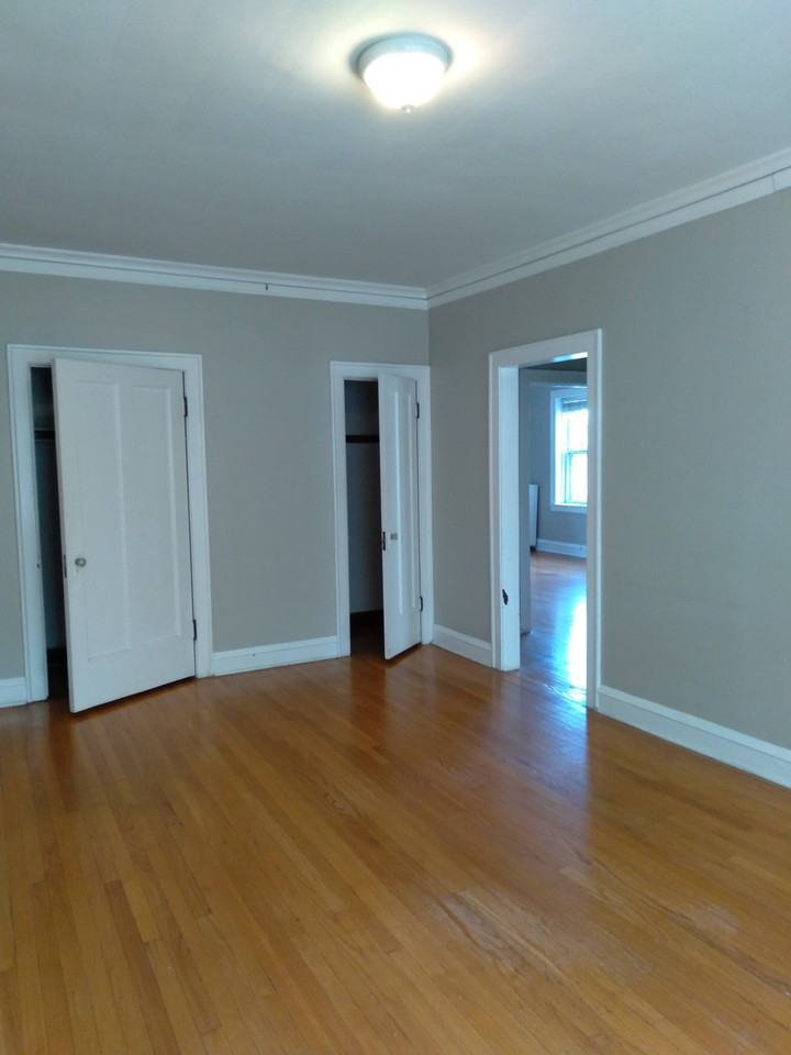 801 Case St #1 - Photo 2 of 24