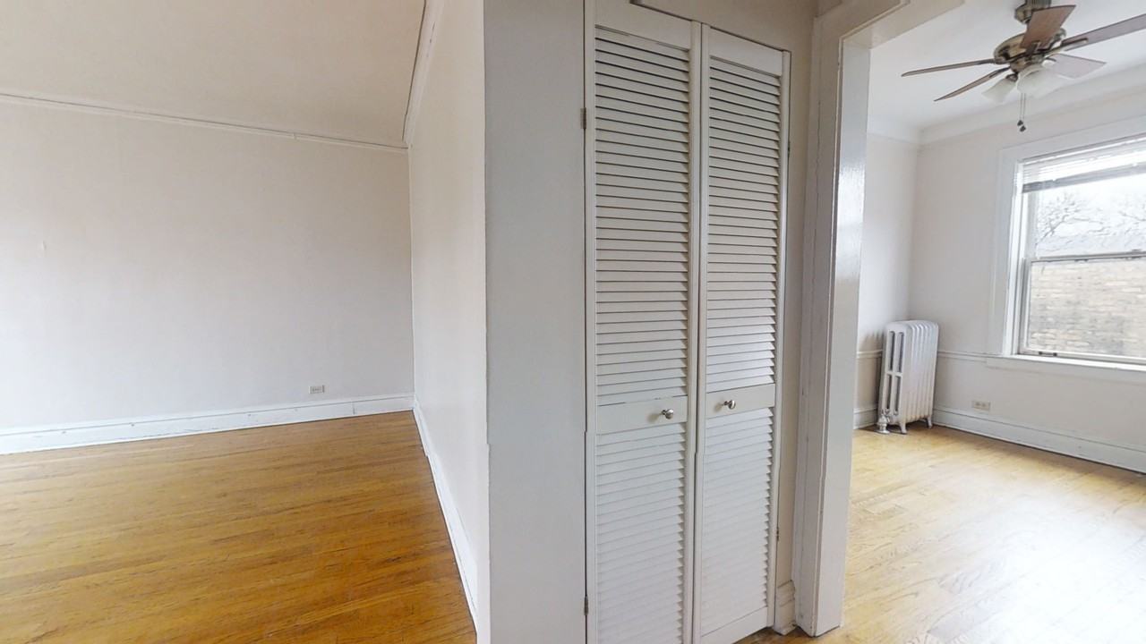 822 Reba Pl #2N - Photo 5 of 16
