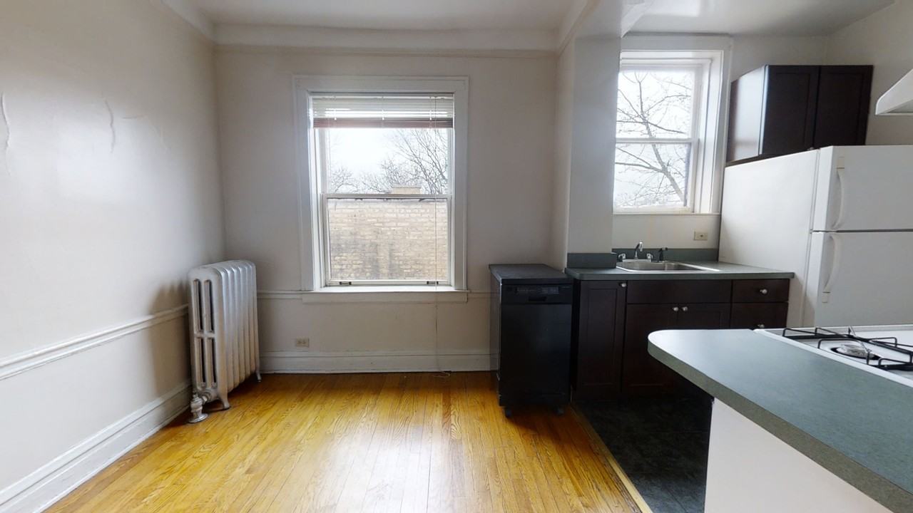 822 Reba Pl #2N - Photo 6 of 16