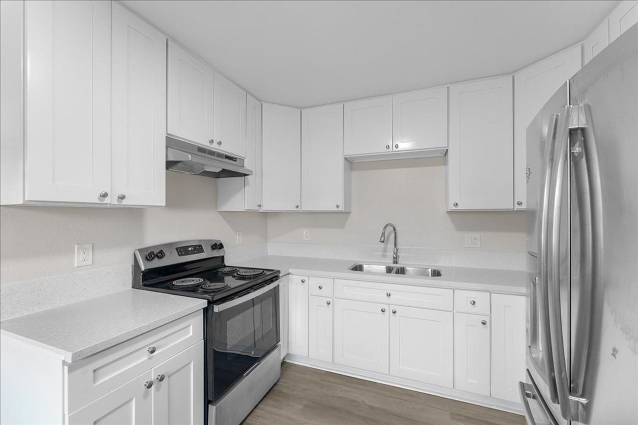 16935 S Vermont Ave #10 - Photo 5 of 10