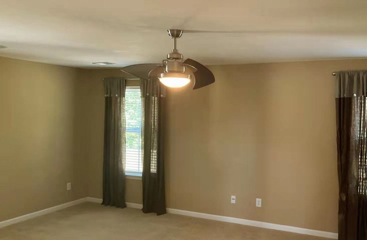 809 Redden Row - Photo 3 of 5