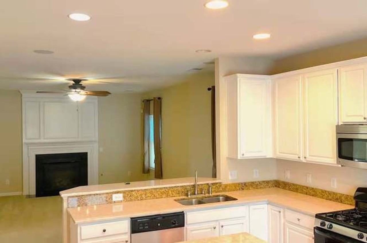 809 Redden Row - Photo 5 of 5
