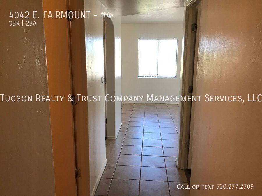 4042 E Fairmount St #4 - Photo 7 of 13