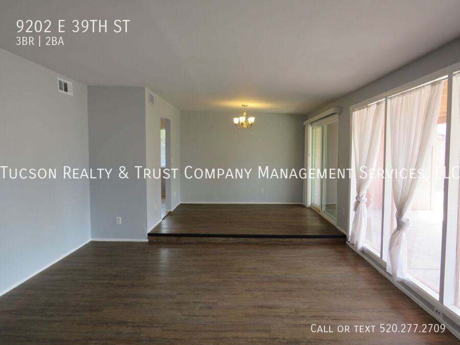 9202 E 39th St - Photo 5 of 29
