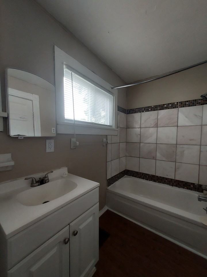 92 Penney Ave - Photo 4 of 8
