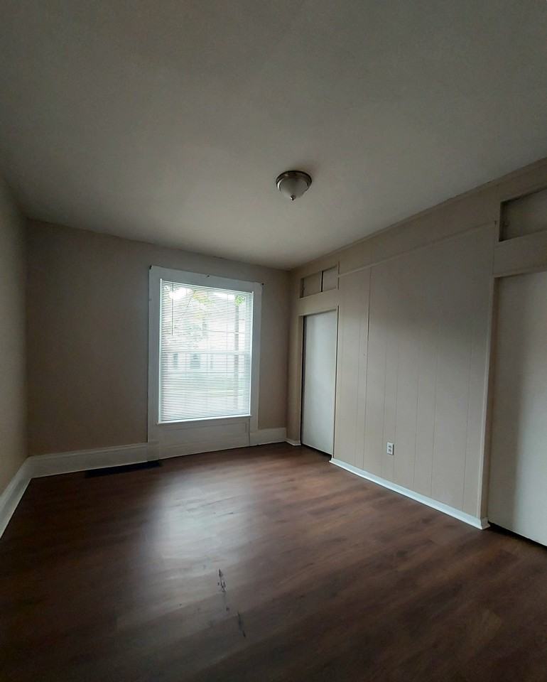 92 Penney Ave - Photo 5 of 8