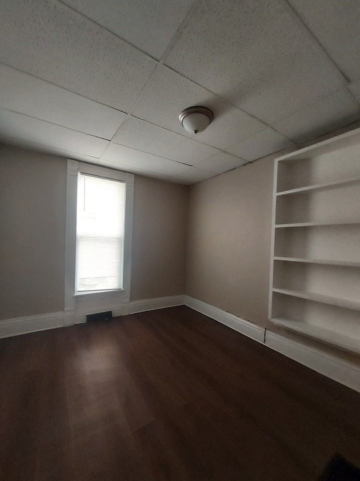 92 Penney Ave - Photo 6 of 8