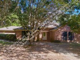 321 Whitworth Ln - Photo 1 of 1
