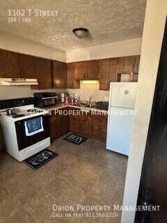 1102 T St - Photo 3 of 5
