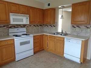 803 Walters Dr - Photo 3 of 7