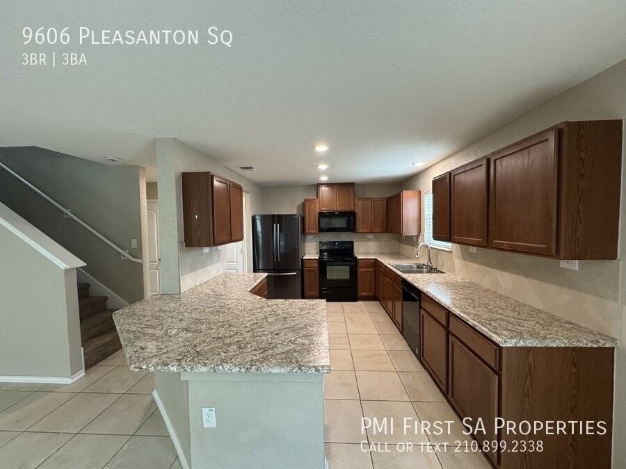 9606 Pleasanton Sq - Photo 4 of 16
