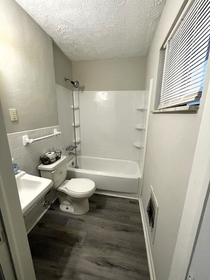 30 Harper Ave - Photo 6 of 12