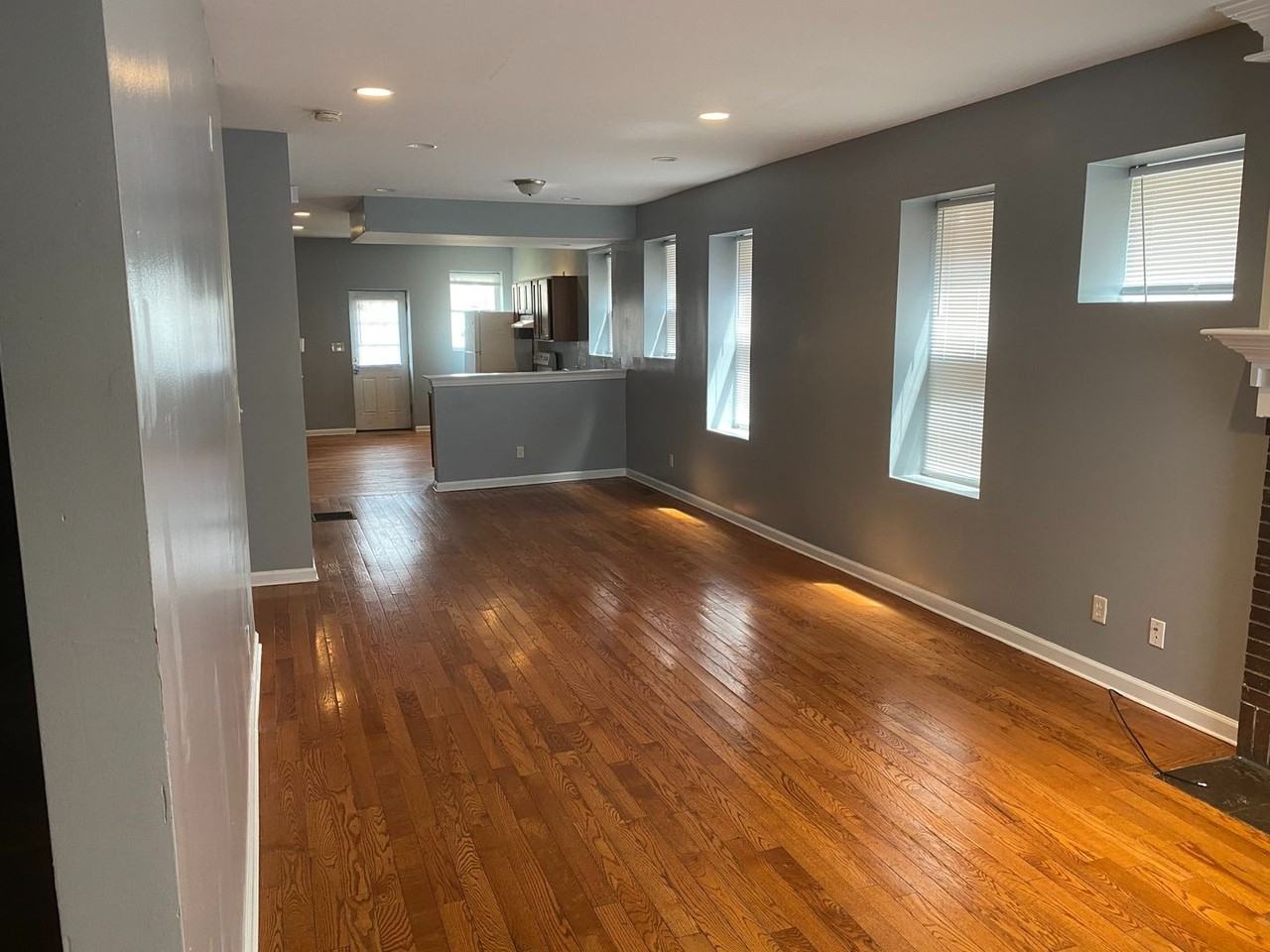 3420 Virginia Ave - Photo 2 of 14
