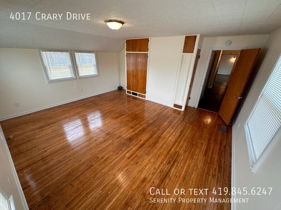 4017 Crary Dr - Photo 2 of 14