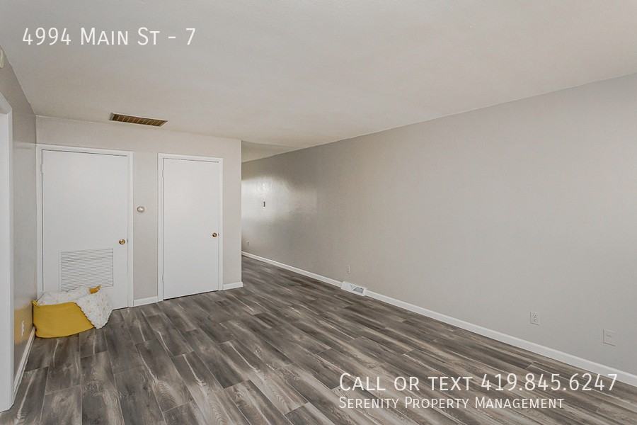 4994 Main St #7 - Photo 2 of 9