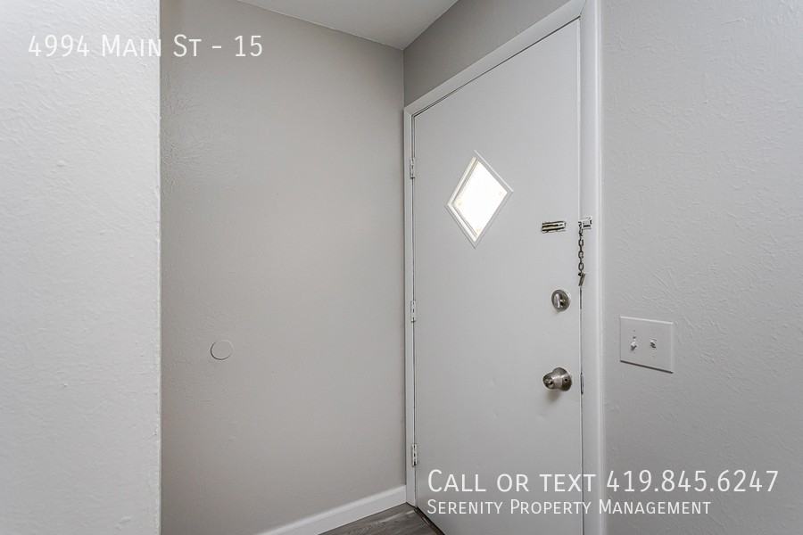 4994 Main St #15 - Photo 2 of 12