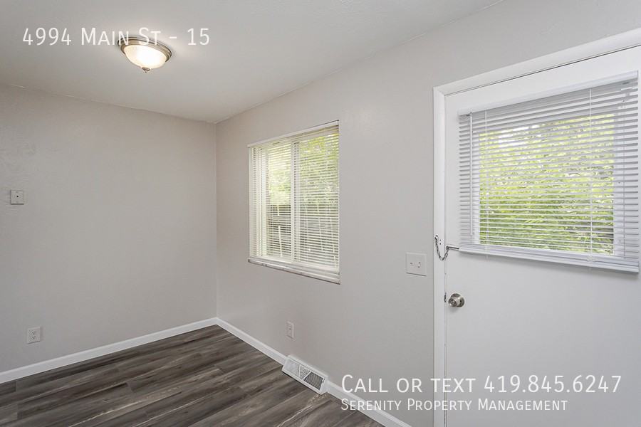 4994 Main St #15 - Photo 7 of 12