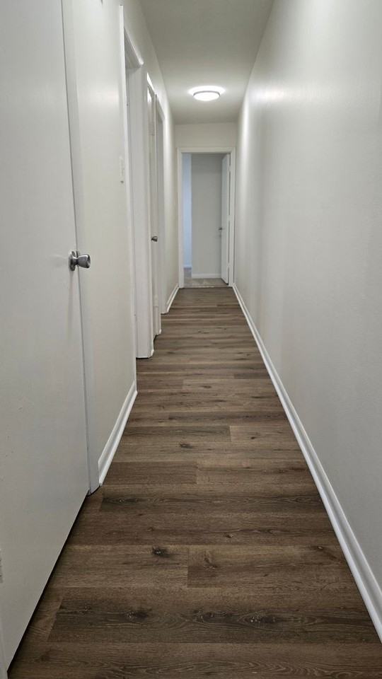 301 S Gray St - Photo 7 of 15