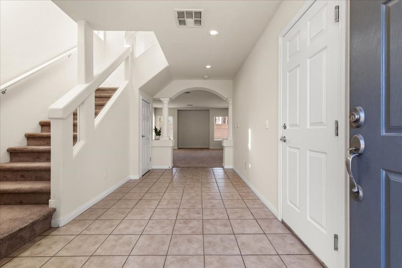 6647 Rumba Ct - Photo 4 of 34