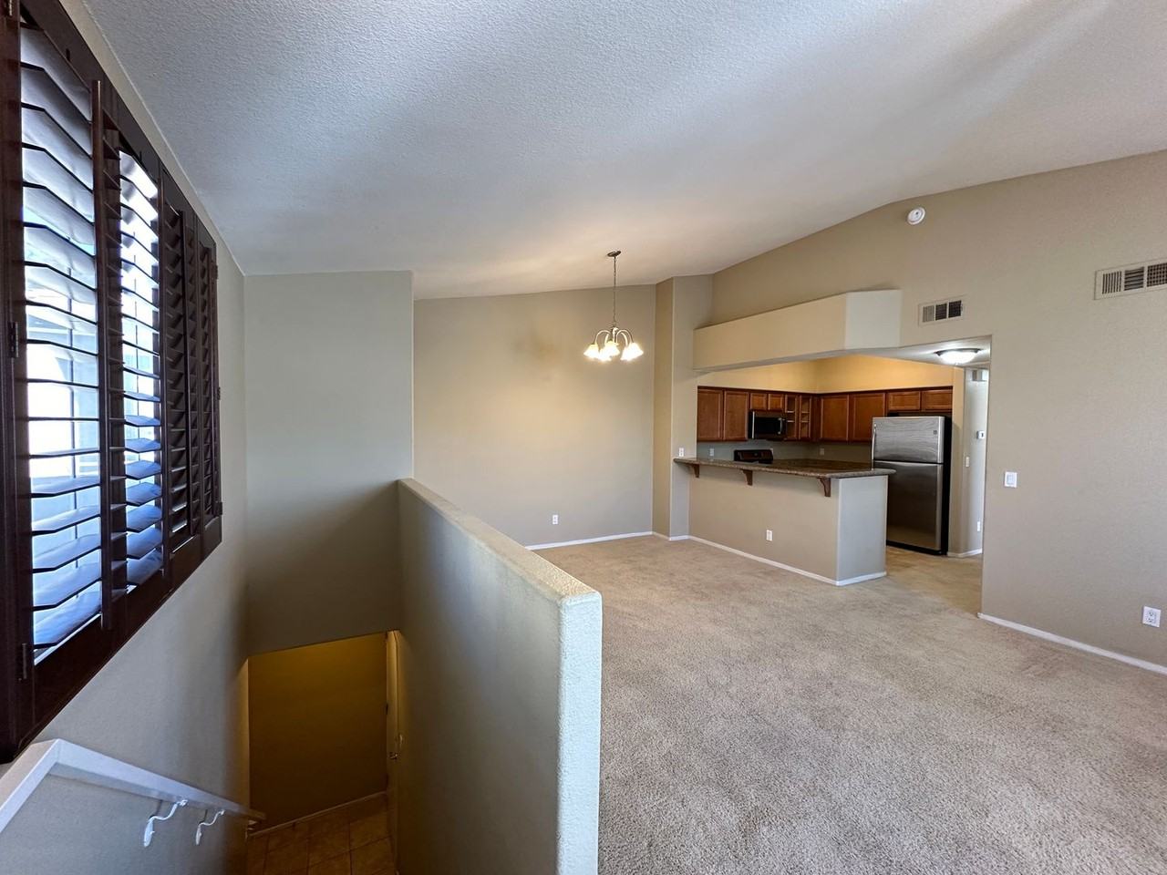 1621 Queen Victoria St #201 - Photo 5 of 19