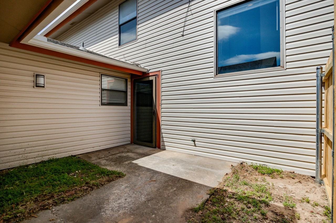 1705 N Gleason Ave - Photo 3 of 48