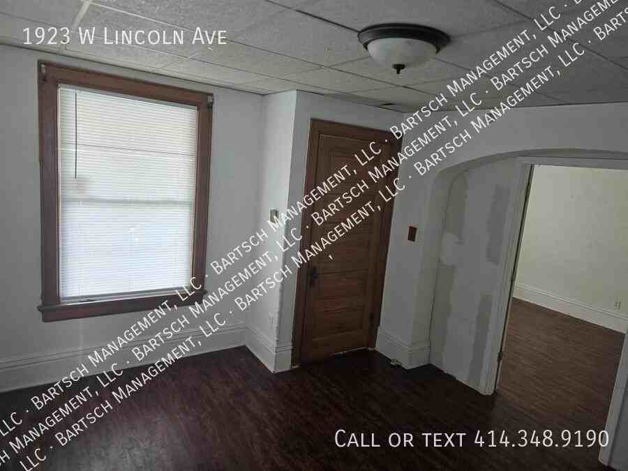 1923 W Lincoln Ave - Photo 2 of 10