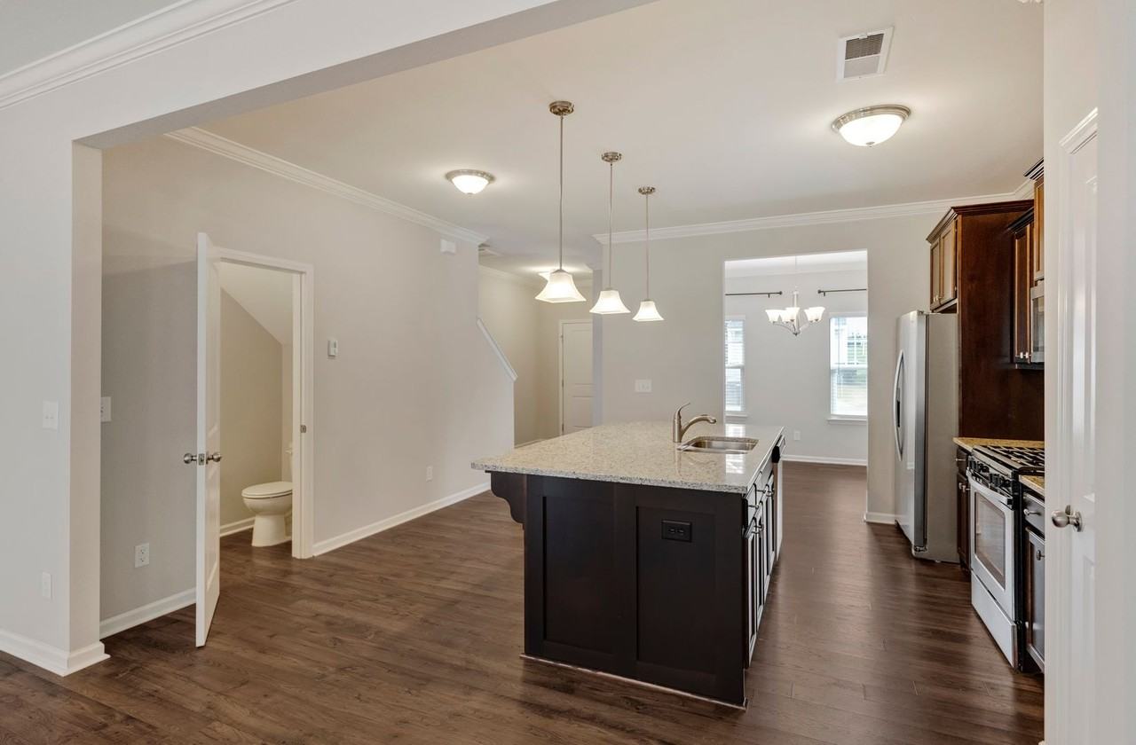 115 Winifred Dr - Photo 5 of 17