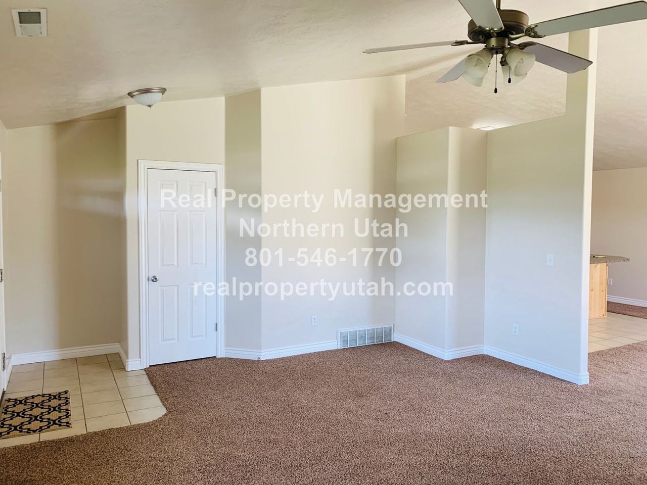 922 S 1300 W - Photo 4 of 28