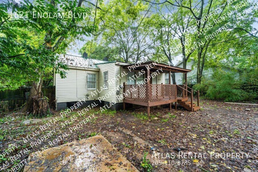 1621 Enolam Blvd Se - Photo 4 of 24