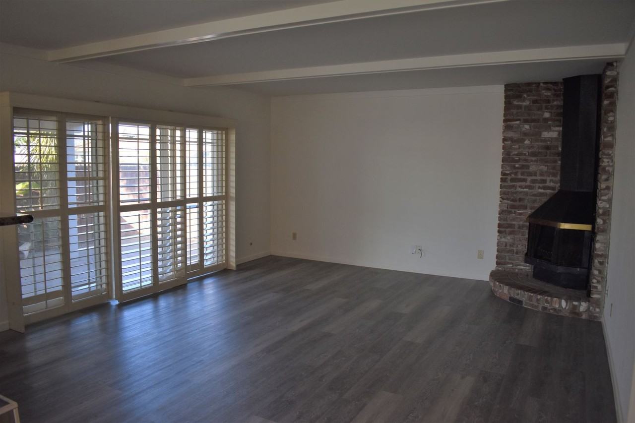 6661 9th Ave - Photo 2 of 19
